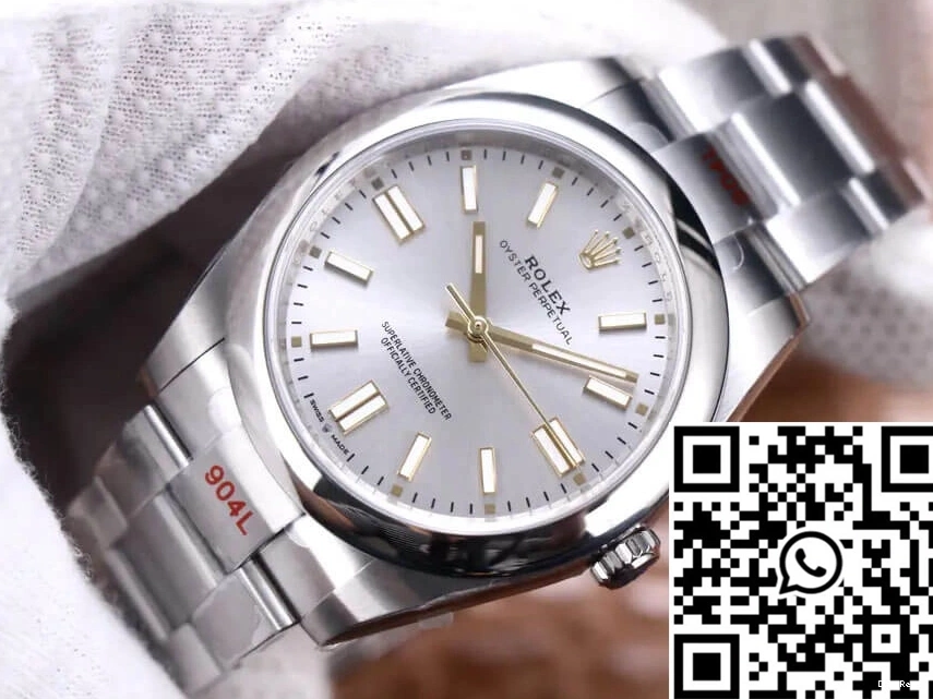 M124300-0001 Oyster Dial 41MM Rolex Silver Factory Perpetual EW 0119